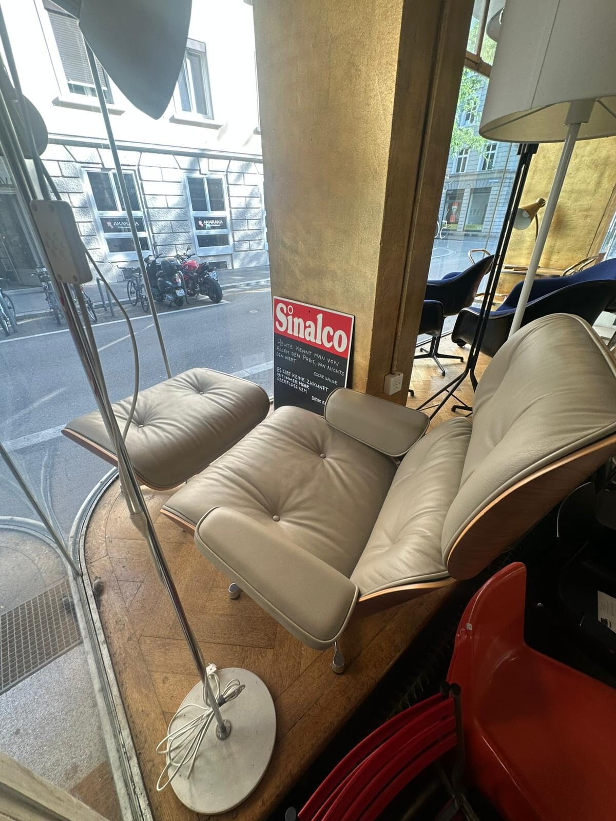 Lounge Chair with Ottoman - Charles & Ray Eames