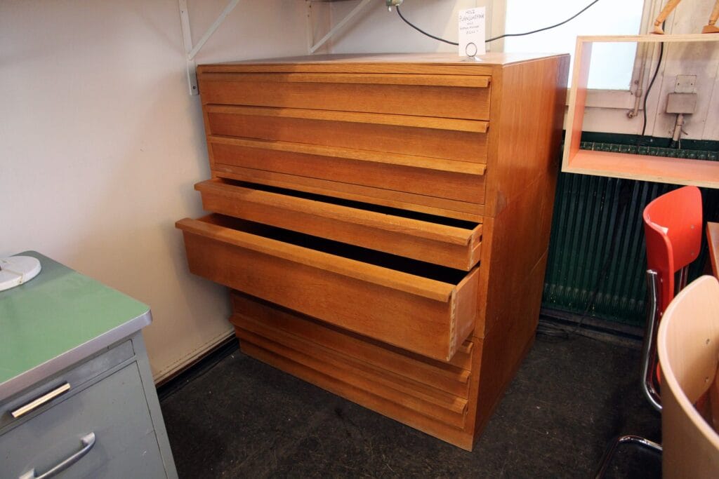 Planschrank