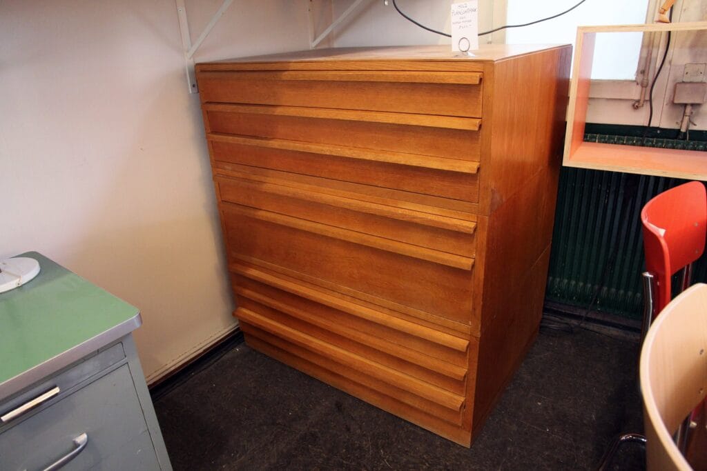 Planschrank