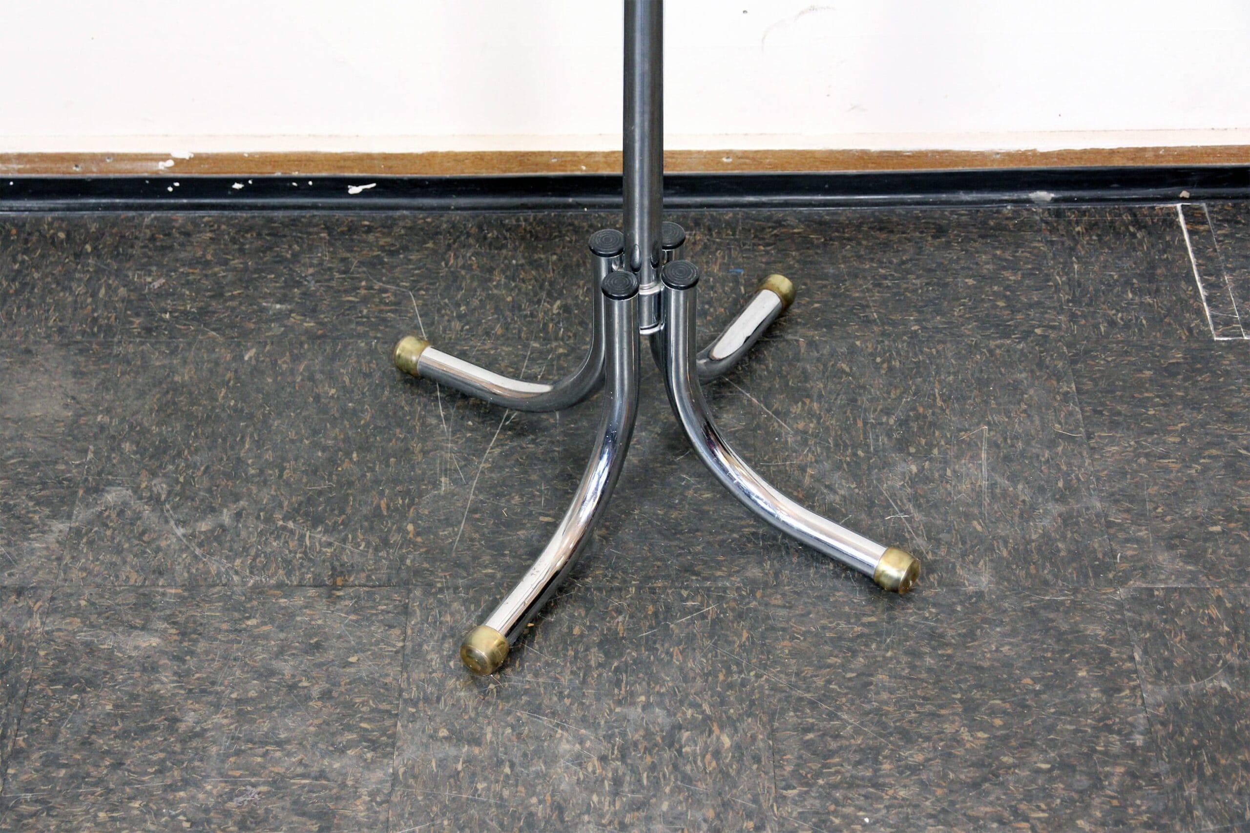 Porte-manteau rotatif