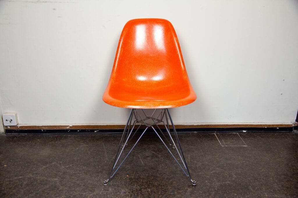 Eames Side Chair Fiberglas DSR