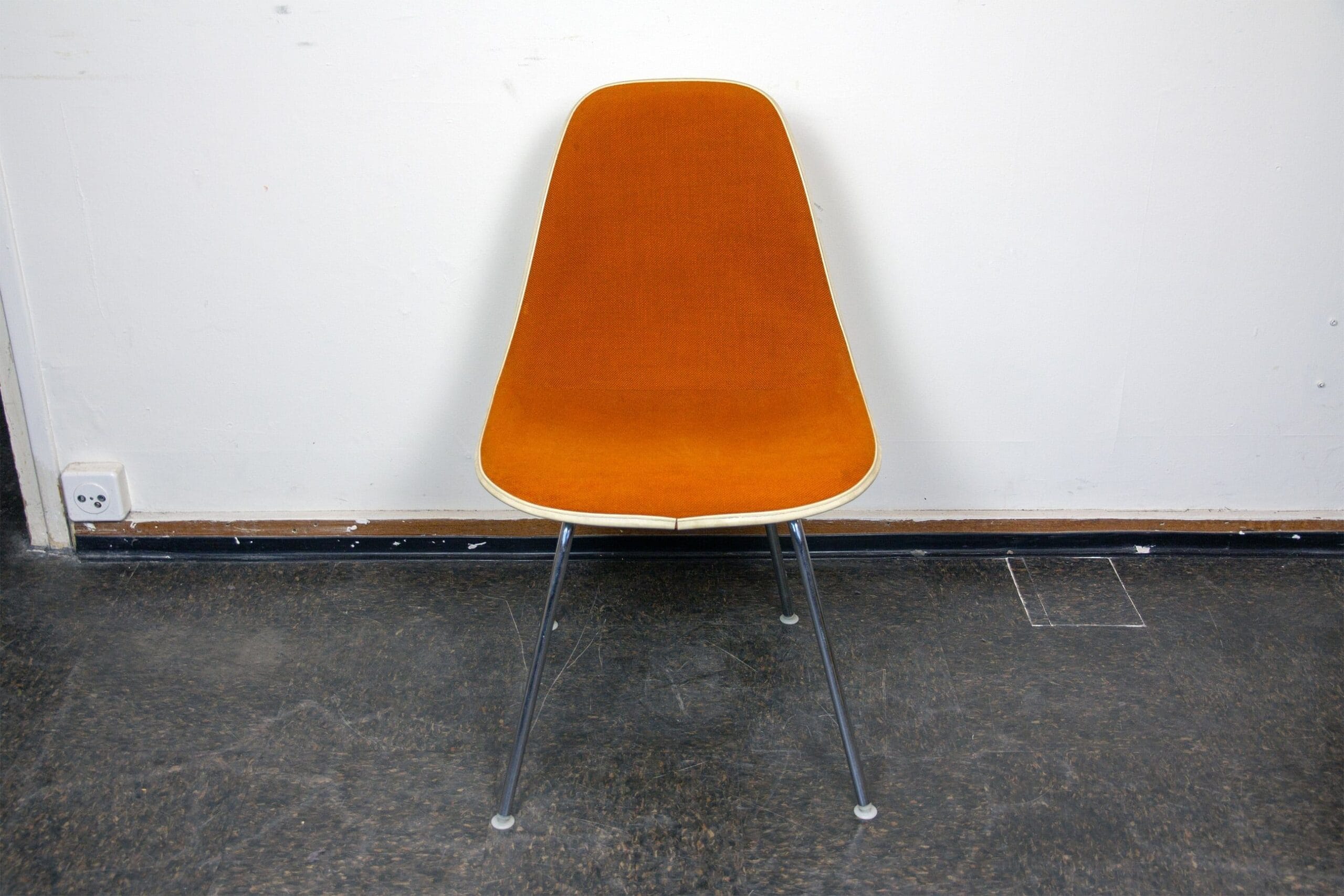 Eames Side Chair Fibreglass DSX with fabric cover - Charles & Ray Eames