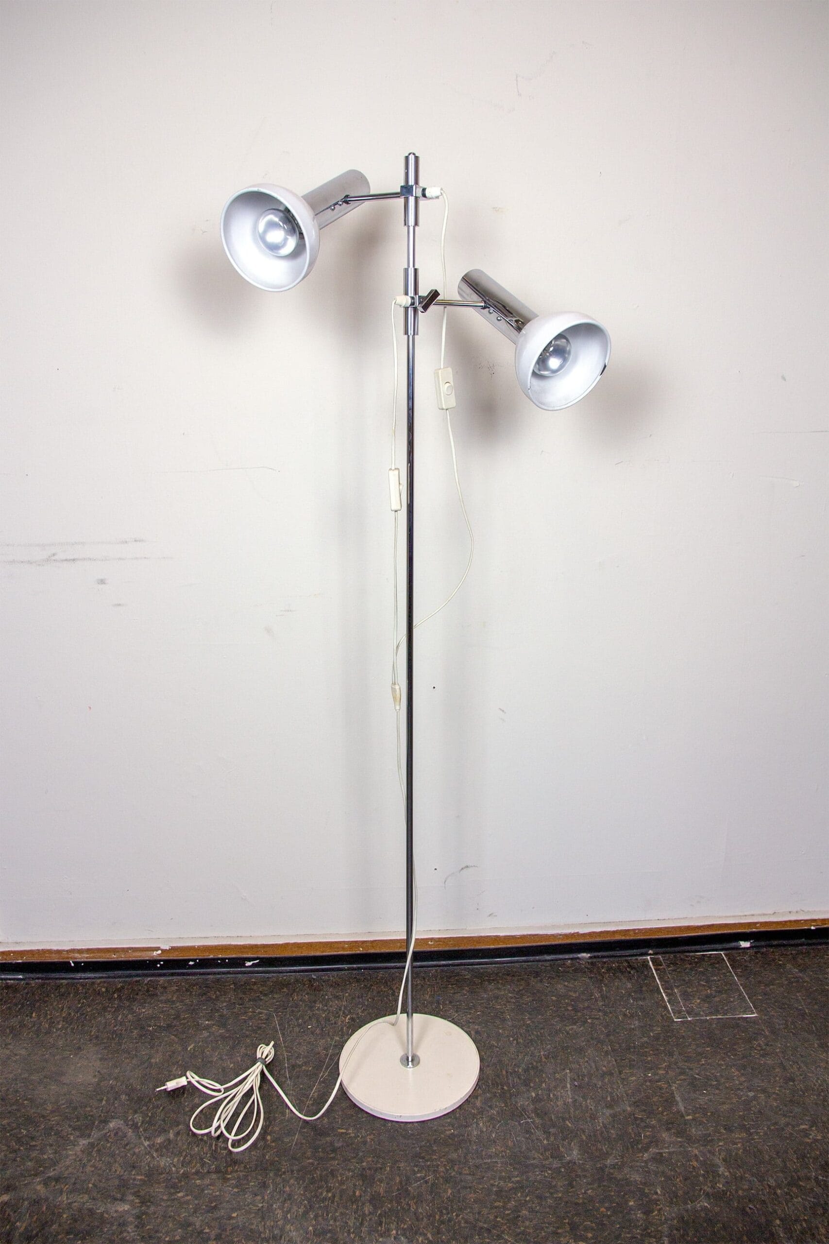 Stehlampe Weiss mit zwei Spots