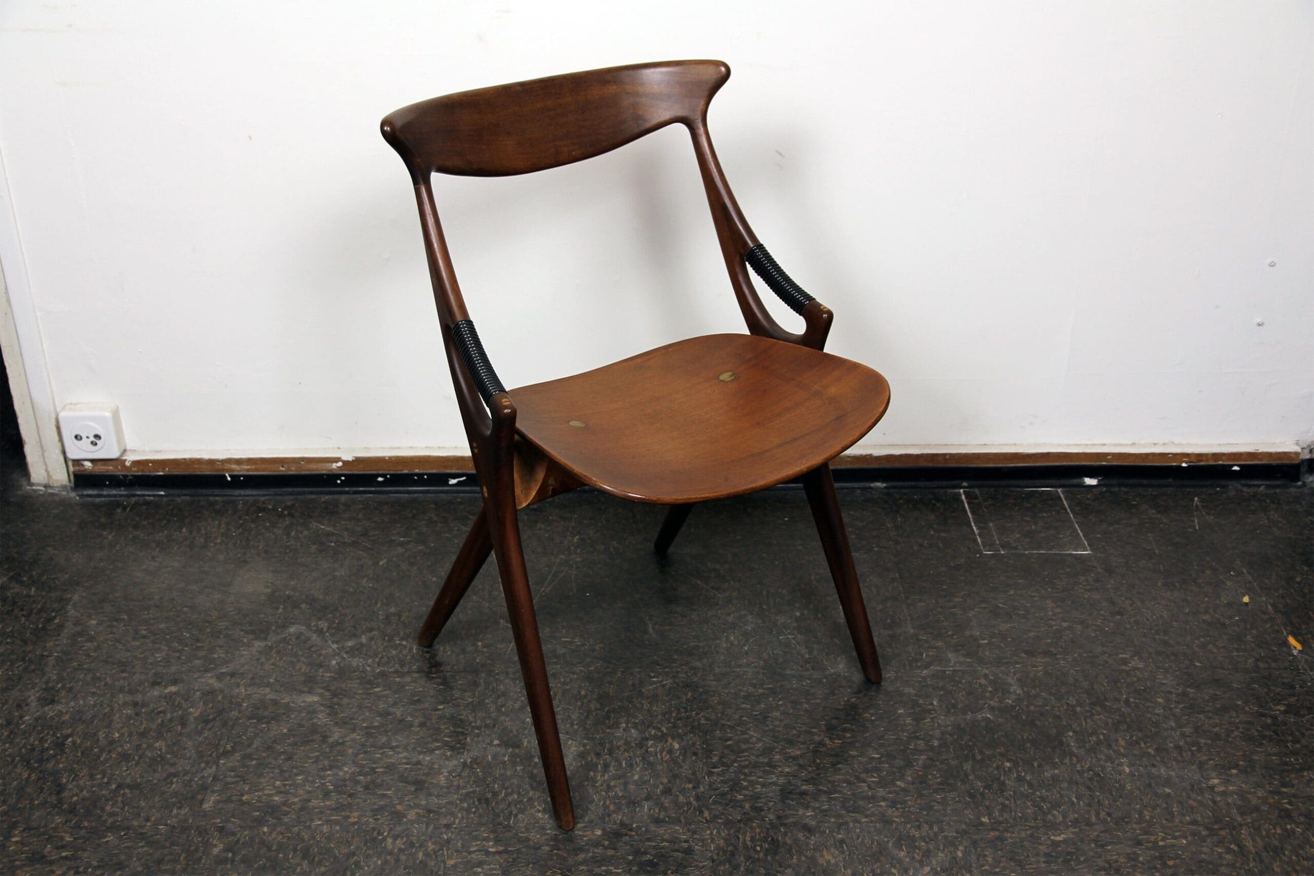 Chair model 71 - Arne Hovmand Olsen