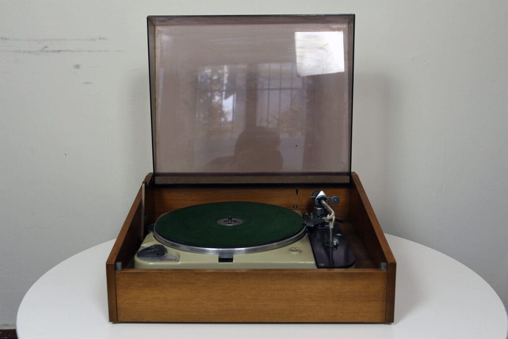 Thorens TD 124 SME Plattenspieler