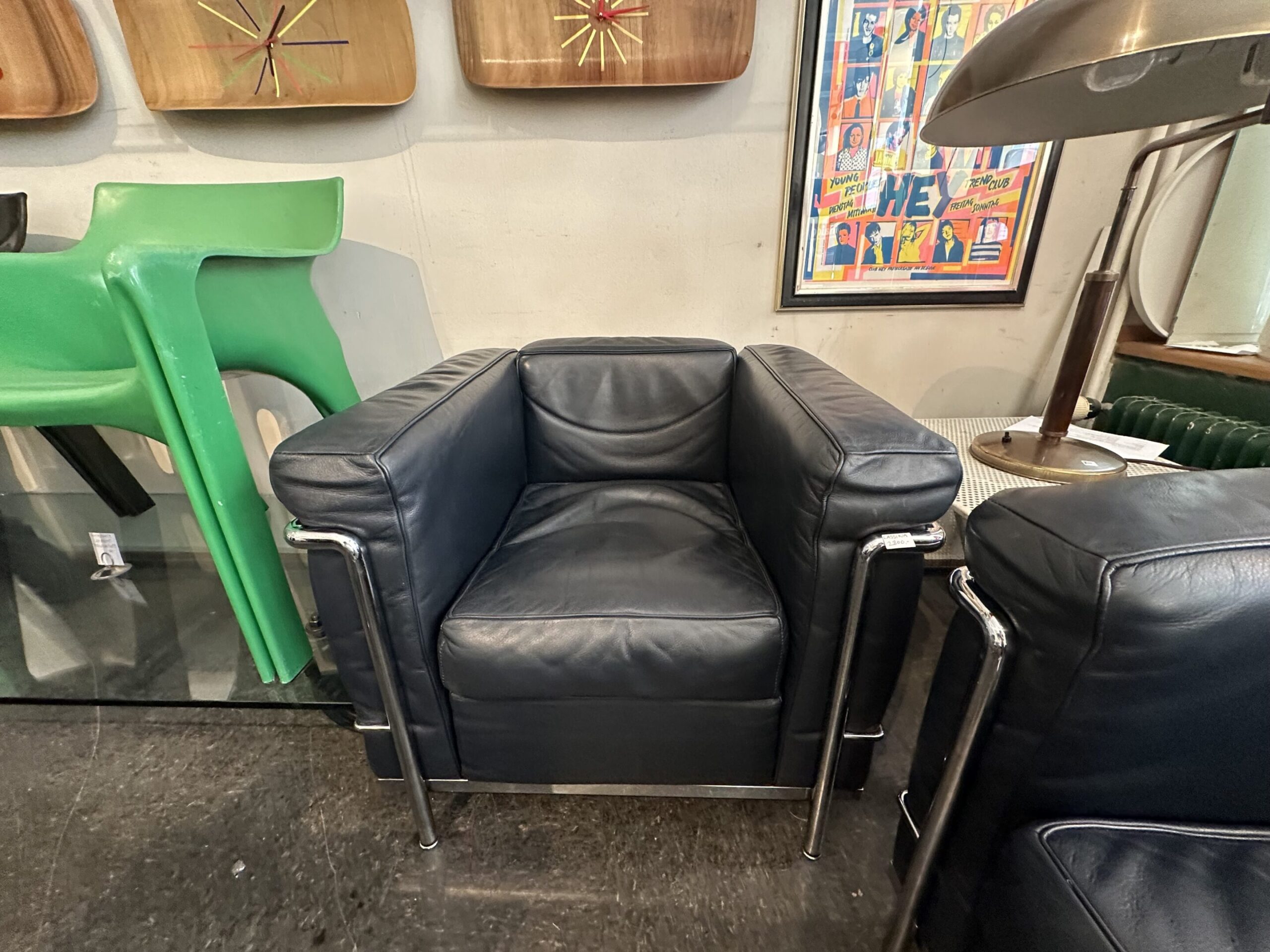 LC-2 Sessel – Charlotte Perriand